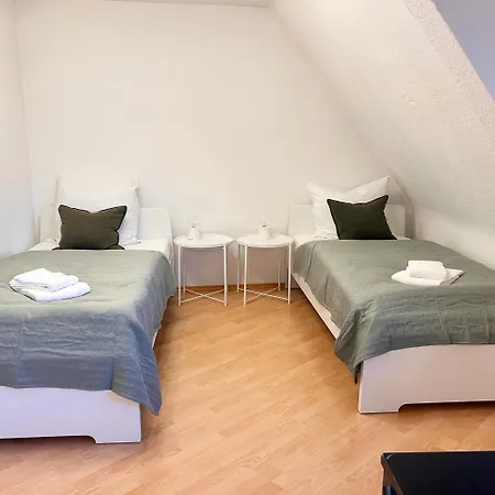 Apartment Chic In Center